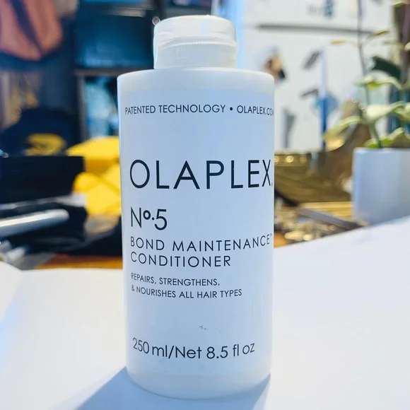 OLAPLEX No5 Conditioner - Picture 2 of 4
